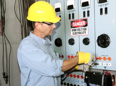 Extreme Electrical Service LLC industrial electrician in Kansas City, KS.